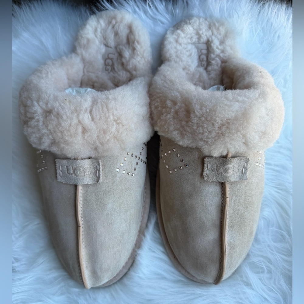UGG Scuffette Crystal Diamond Cream Suede‎ Shearling Slip-On Slippers Sz-11.  G